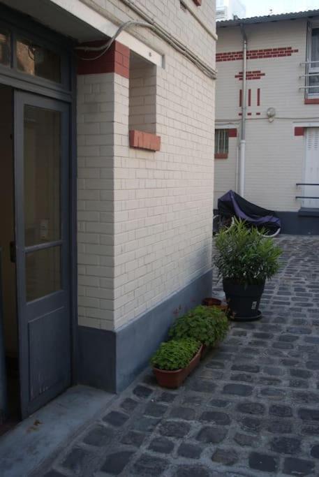 Joli Appart A 10 Minutes De Paris En Metro - Parking Offert Сент-Уан Экстерьер фото